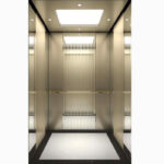 Cabina para ascensores HF-K13 con Diseño en Acero Satinado y Panel Decorativo en Colombia